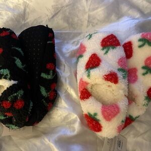 Auden 2 Pairs of Strawberry and Cherry Print Women's Slippers - Sz S/M (5-7)